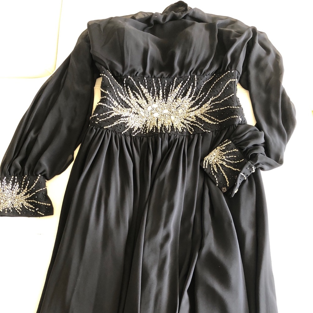 🌺 Bicici Long Sleeve Dress w/ Beads - Picture 4 of 6